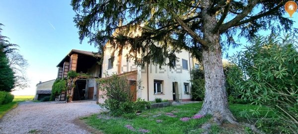 casa indipendente in vendita a Ferrara