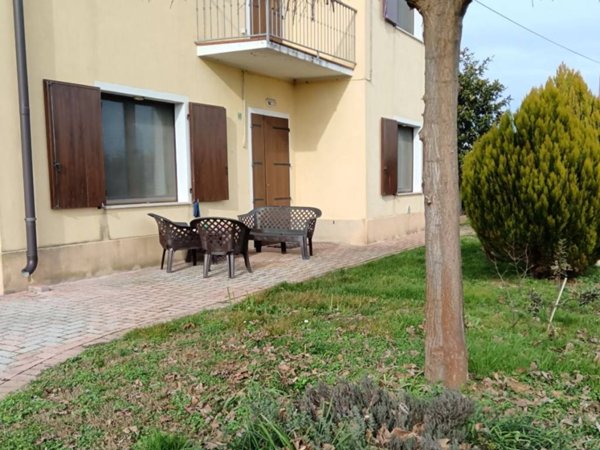 casa indipendente in vendita a Ferrara in zona Baura