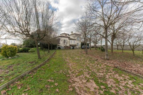 casa indipendente in vendita a Ferrara in zona Monestirolo