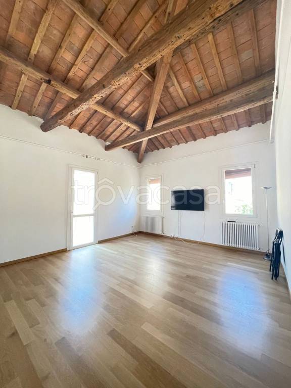 appartamento in vendita a Ferrara in zona Centro Storico