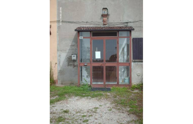 casa indipendente in vendita a Ferrara in zona Villanova