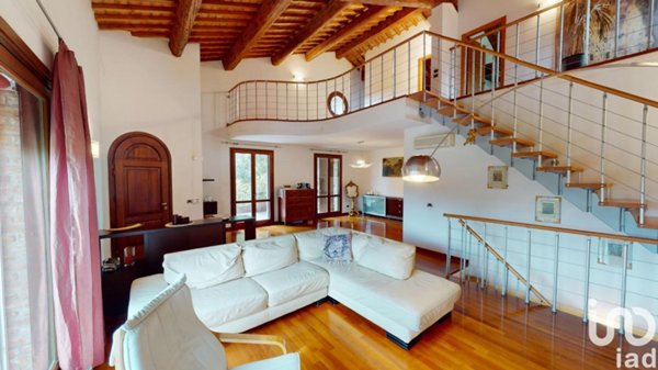 casa indipendente in vendita a Ferrara in zona Centro Storico