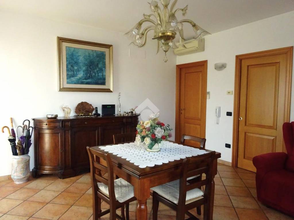 casa indipendente in vendita a Ferrara in zona Pontegradella