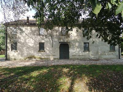 casa indipendente in vendita a Ferrara
