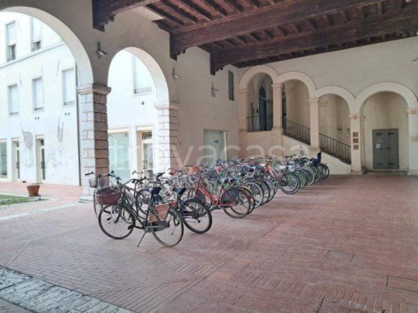 appartamento in vendita a Ferrara in zona Centro Storico