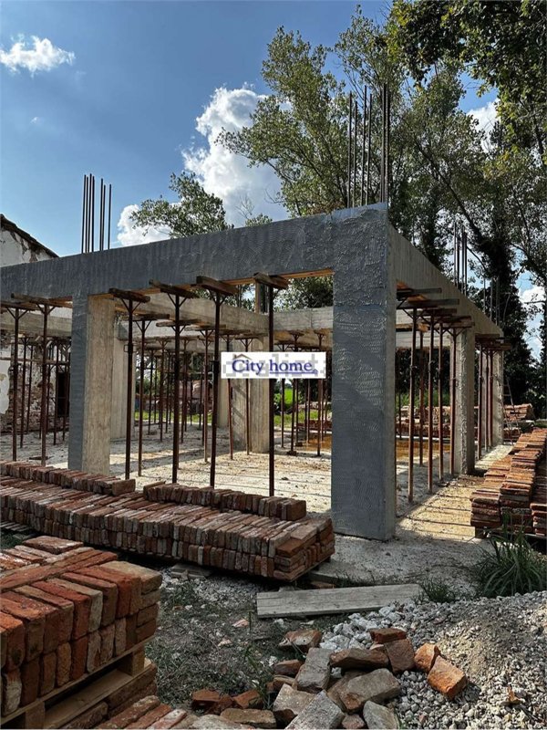 casa indipendente in vendita a Ferrara