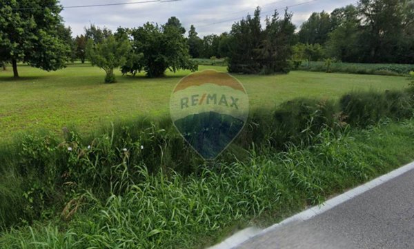 terreno agricolo in vendita a Ferrara in zona Quartiere Giardino / Acquedotto