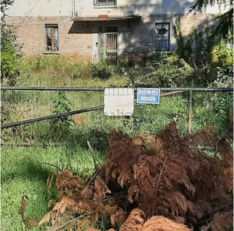 locale di sgombero in vendita a Ferrara in zona Marrara