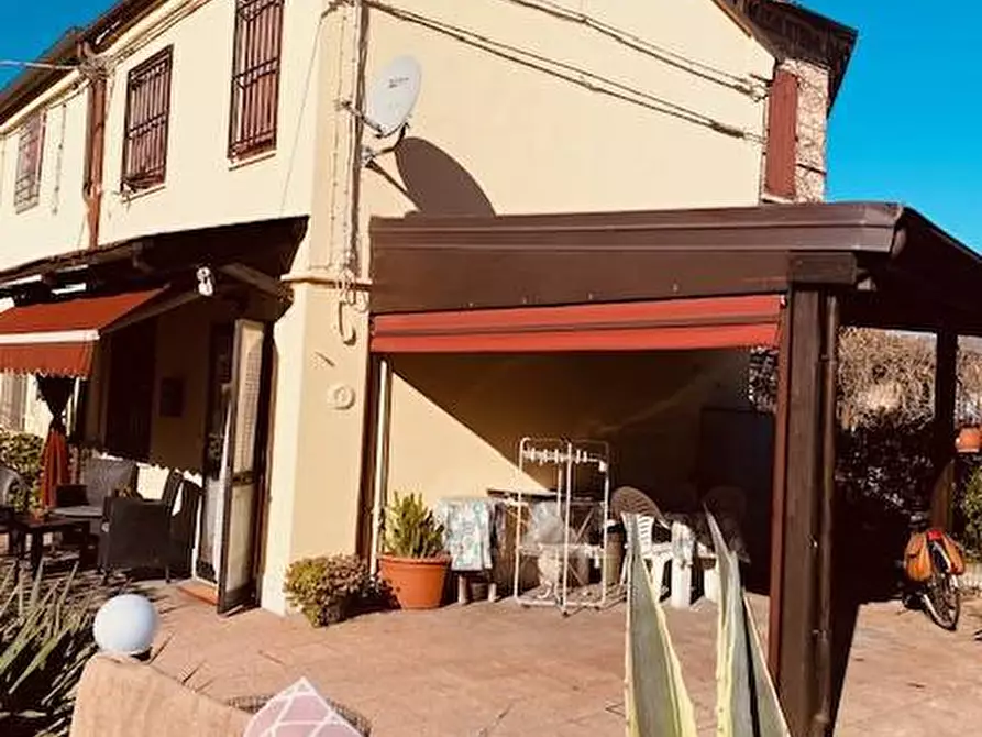 casa indipendente in vendita a Ferrara