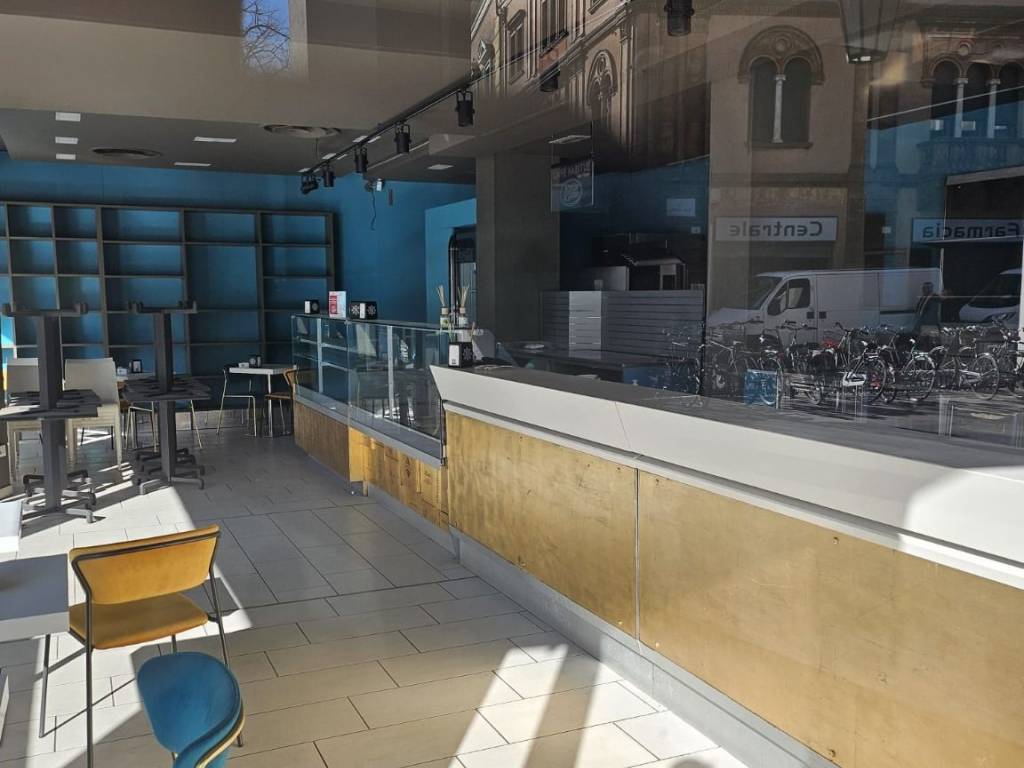 negozio in vendita a Ferrara