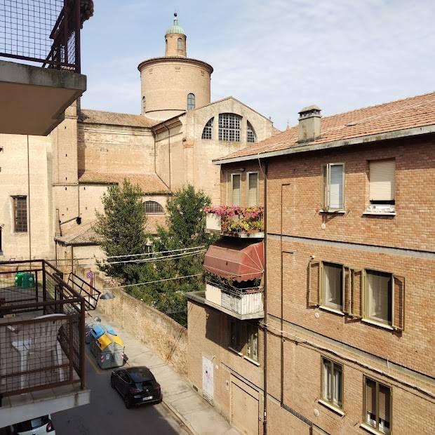 appartamento in vendita a Ferrara in zona Centro Storico