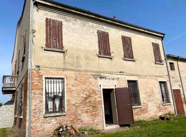 casa indipendente in vendita a Ferrara in zona Cona