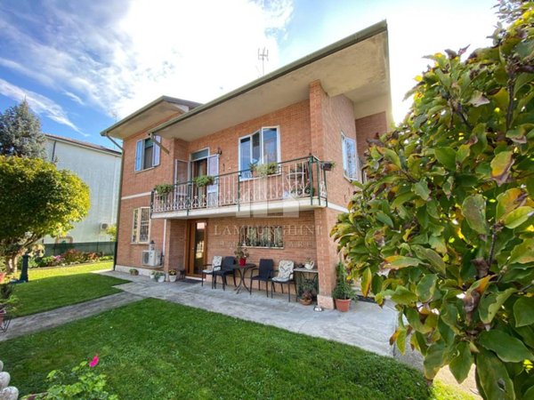 casa indipendente in vendita a Ferrara in zona Cona