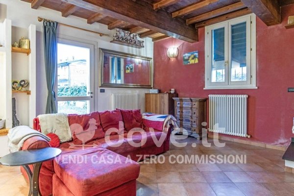 casa indipendente in vendita a Ferrara in zona Denore