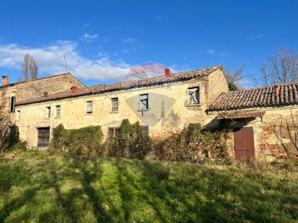casa indipendente in vendita a Ferrara in zona Cona