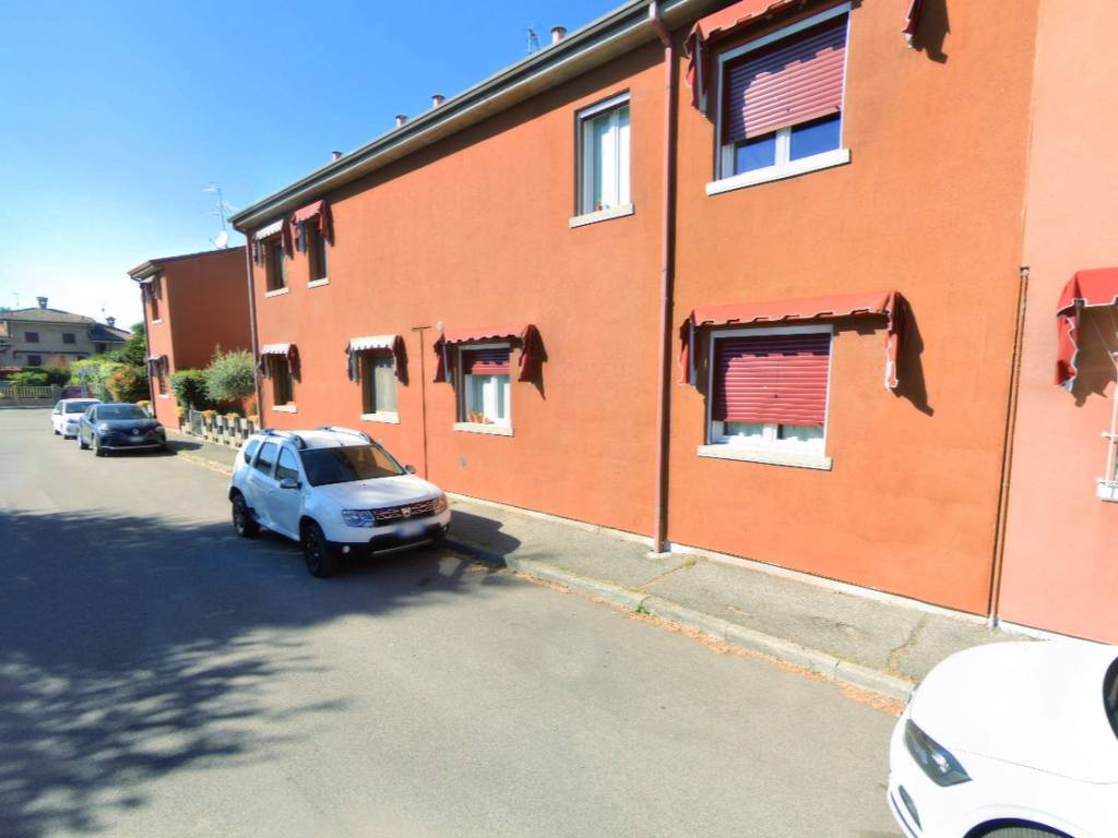 casa indipendente in vendita a Ferrara in zona Pontegradella