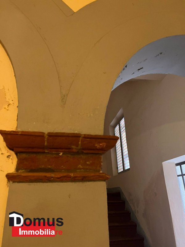 casa indipendente in vendita a Ferrara in zona Centro Storico