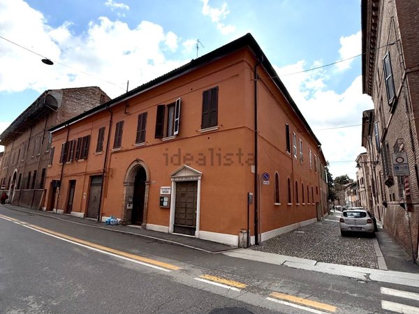 appartamento in vendita a Ferrara in zona Centro Storico