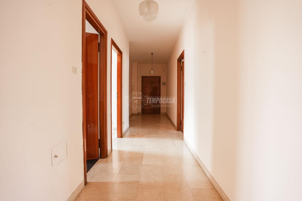 appartamento in vendita a Ferrara in zona Centro Storico