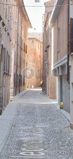 negozio in vendita a Ferrara in zona Centro Storico