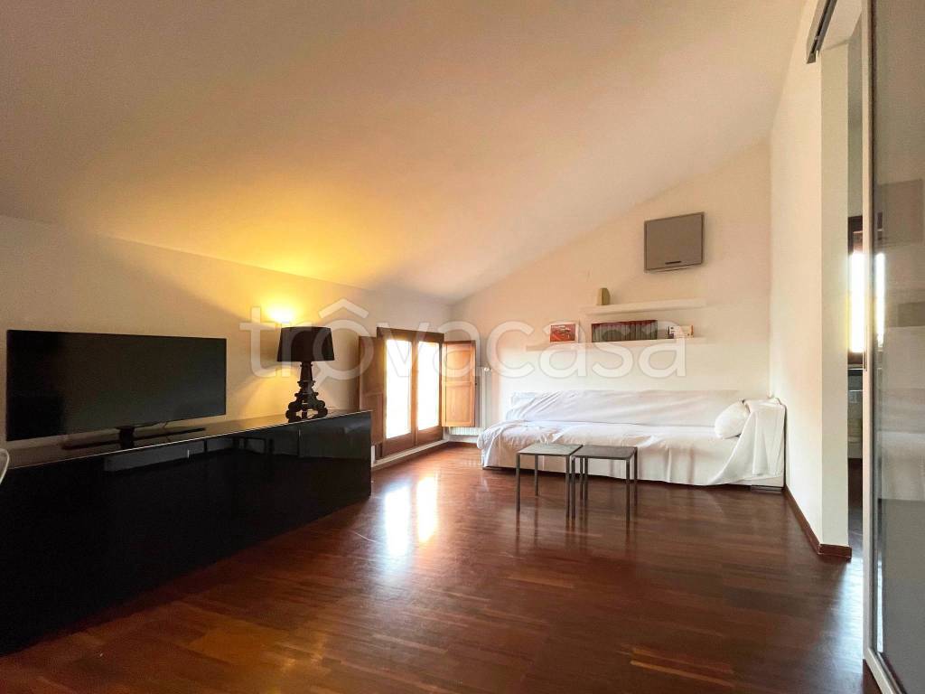 appartamento in vendita a Ferrara in zona Centro Storico