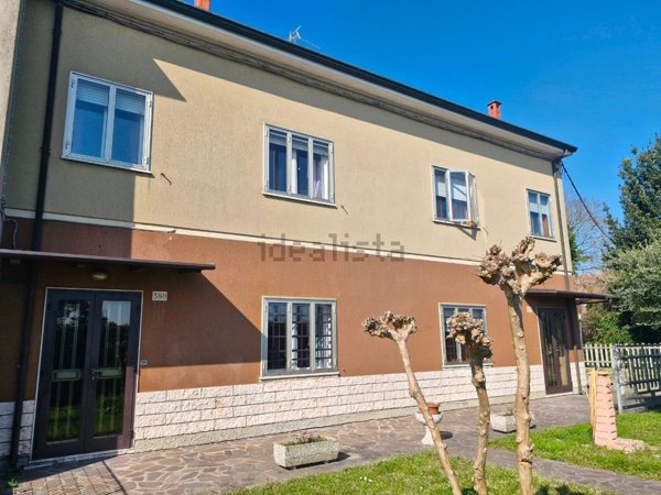 casa indipendente in vendita a Ferrara