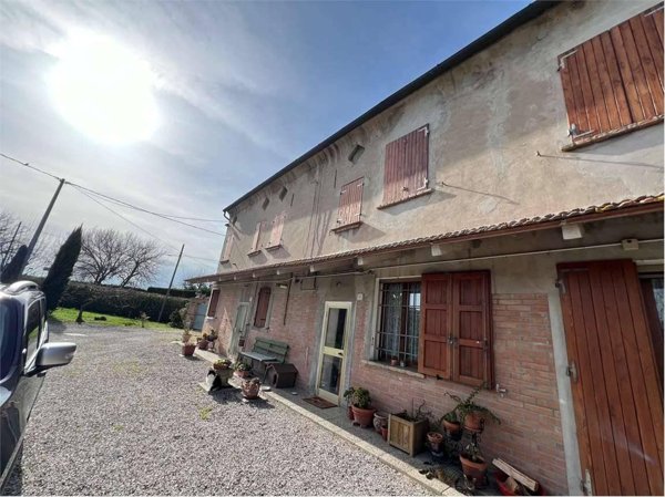 casa indipendente in vendita a Ferrara in zona Monestirolo