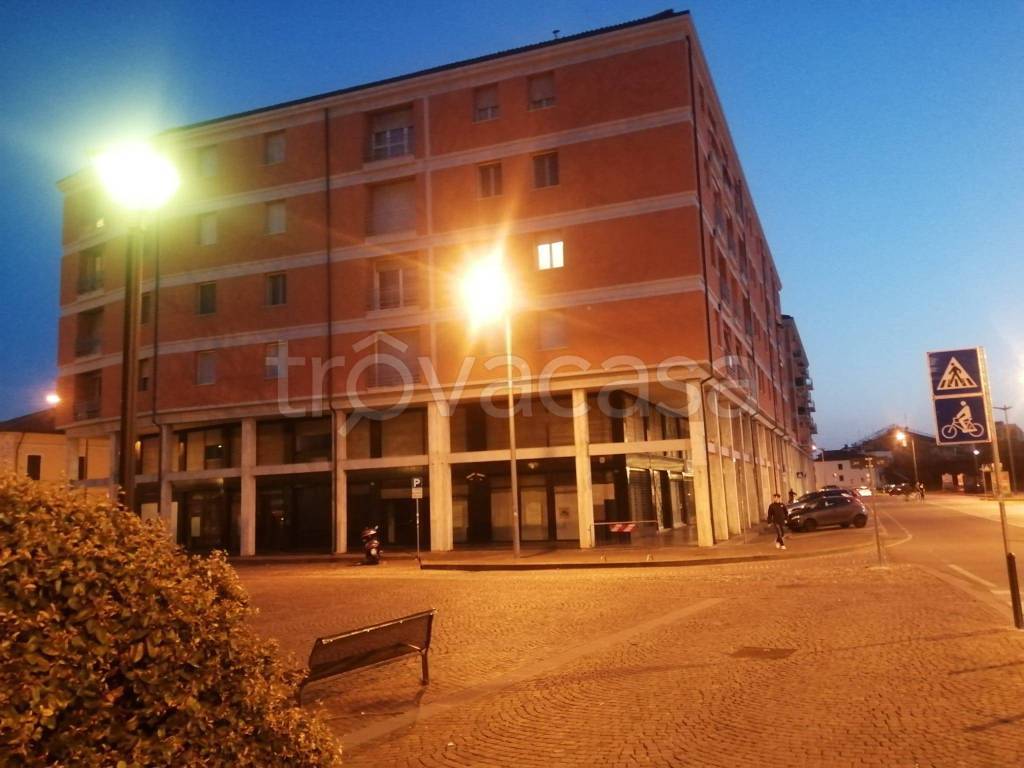 appartamento in vendita a Ferrara in zona Centro Storico