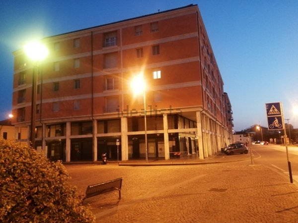 appartamento in vendita a Ferrara in zona Centro Storico