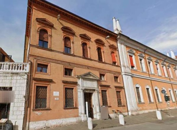 ufficio in vendita a Ferrara in zona Centro Storico