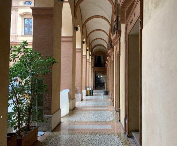 negozio in vendita a Ferrara in zona Centro Storico