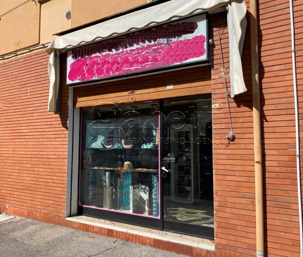 negozio in vendita a Ferrara