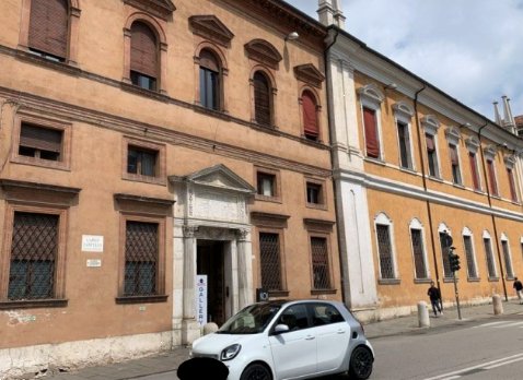 ufficio in vendita a Ferrara in zona Centro Storico