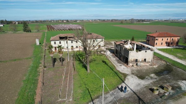 terreno edificabile in vendita a Ferrara