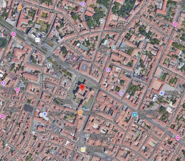 ufficio in vendita a Ferrara in zona Centro Storico