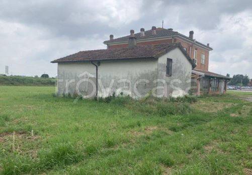 casa indipendente in vendita a Ferrara in zona Centro Storico