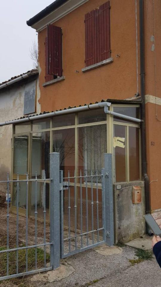 casa indipendente in vendita a Ferrara in zona Marrara