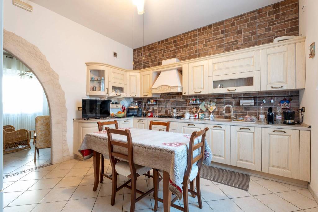 casa indipendente in vendita a Ferrara in zona San Martino