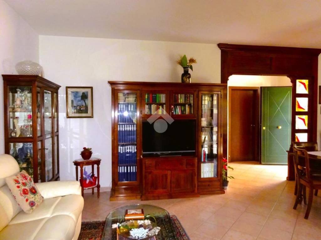 casa indipendente in vendita a Ferrara