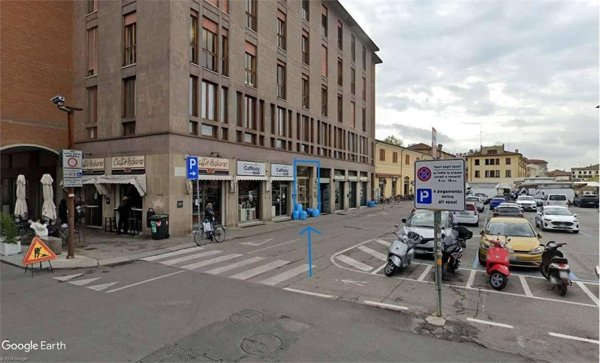 negozio in vendita a Ferrara in zona Centro Storico