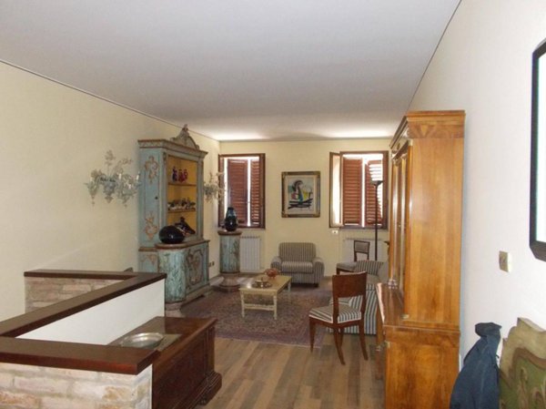 casa indipendente in vendita a Ferrara in zona Centro Storico