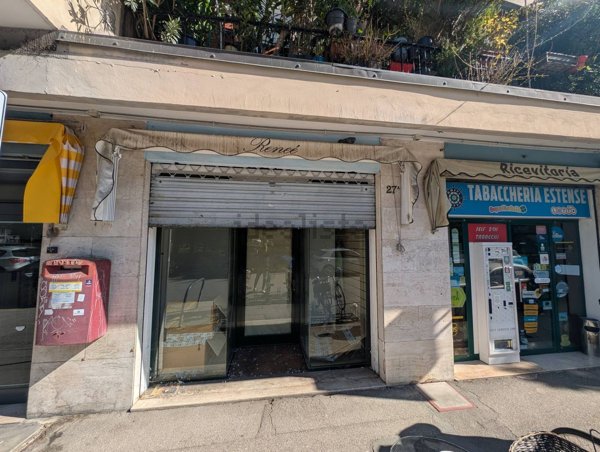 locale commerciale in vendita a Ferrara in zona Fossa d'Albero