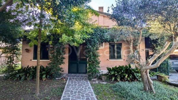 casa indipendente in vendita a Ferrara in zona Francolino