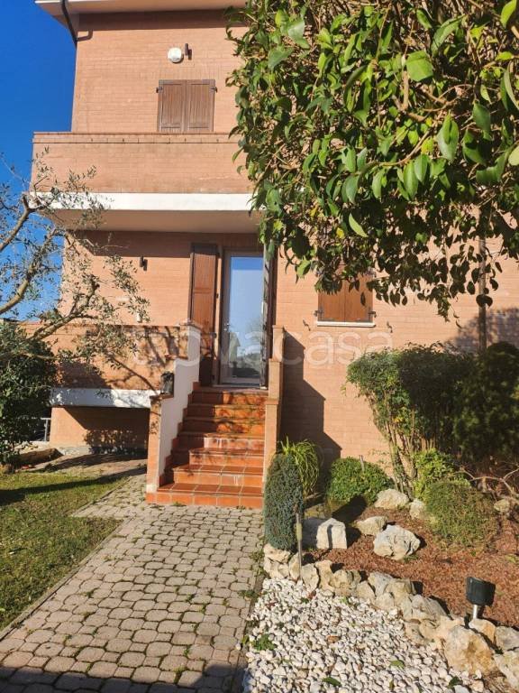 casa indipendente in vendita a Ferrara in zona Pontegradella