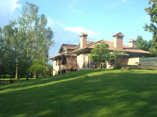 casa indipendente in vendita a Ferrara in zona Cona