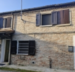 casa indipendente in vendita a Ferrara in zona Pescara