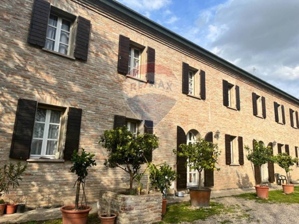 casa indipendente in vendita a Ferrara in zona Francolino