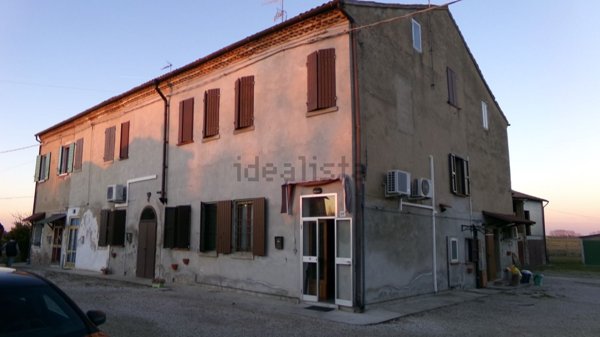 casa indipendente in vendita a Ferrara in zona Monestirolo