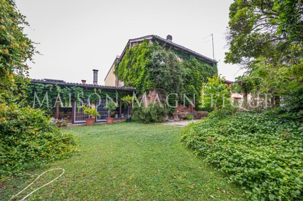 casa indipendente in vendita a Ferrara in zona San Martino