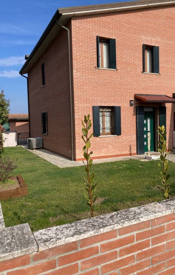 casa indipendente in vendita a Ferrara in zona San Martino